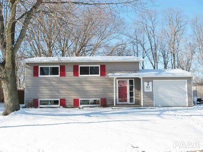 Building Photo - 203 Arrow St