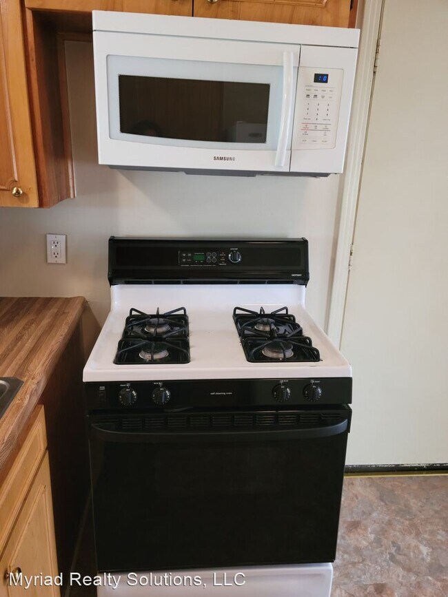 Building Photo - 3 br, 1 bath House - 342 Latch Dr