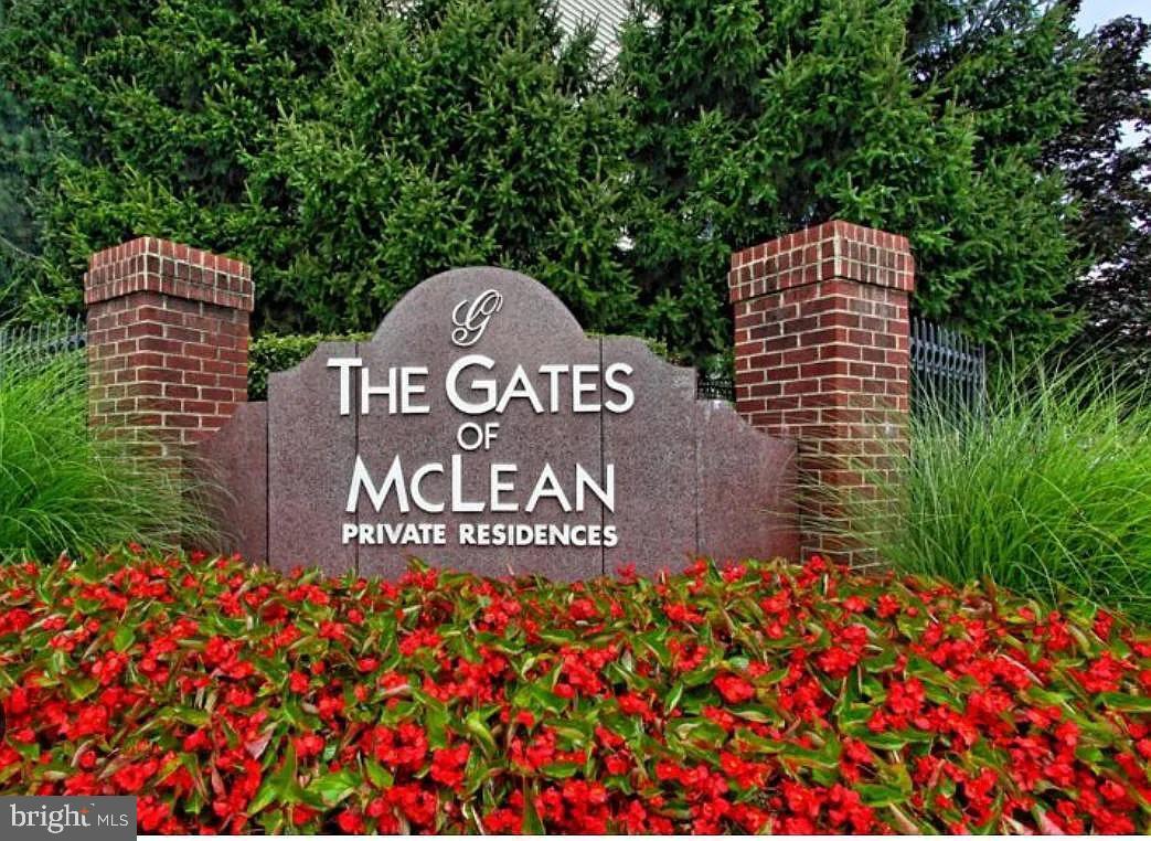 1581 Spring Gate Dr. Unit 5314, McLean, VA 22102 Room for Rent in