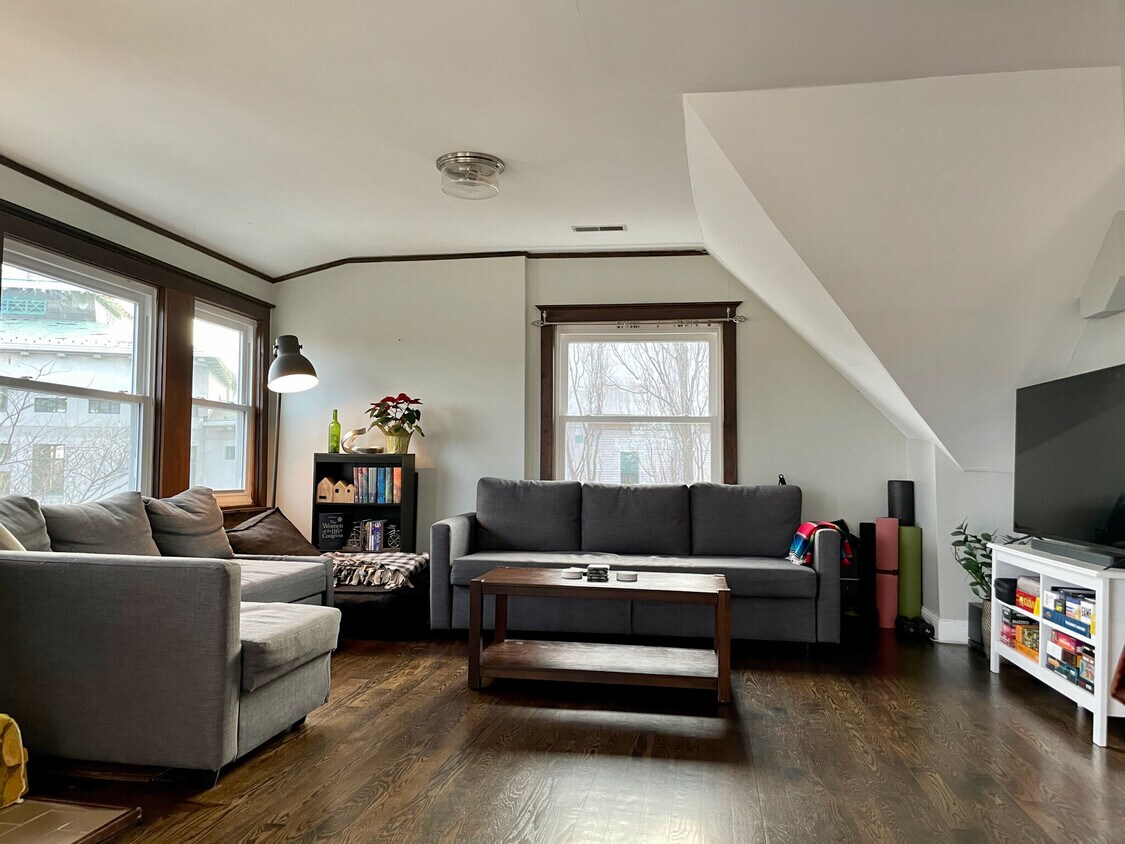 Foto principal - 38 Highland Park Ave