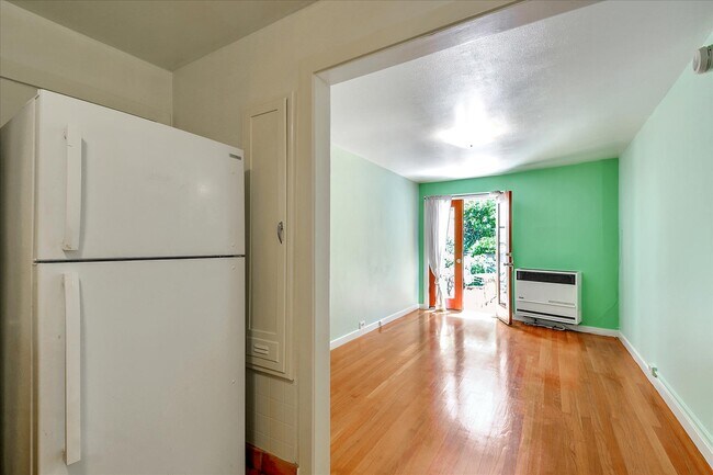 Building Photo - 3637 19th St