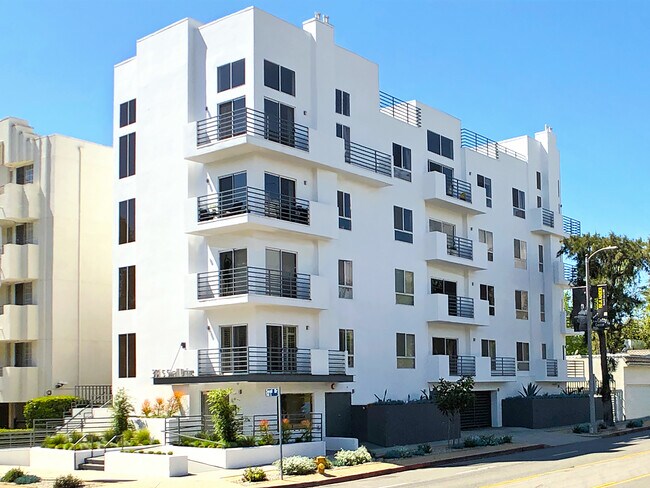 301 S Swall Dr Los Angeles CA 90048 - 301 S Swall Dr