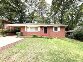 Building Photo - 3318 Vermont Dr