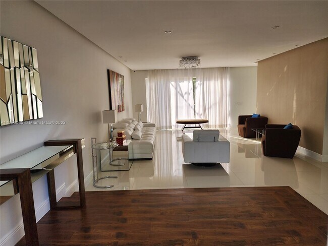 Foto del edificio - 10246 Lexington Estates Blvd