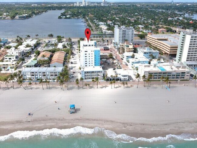 Foto del edificio - 320 S Surf Rd