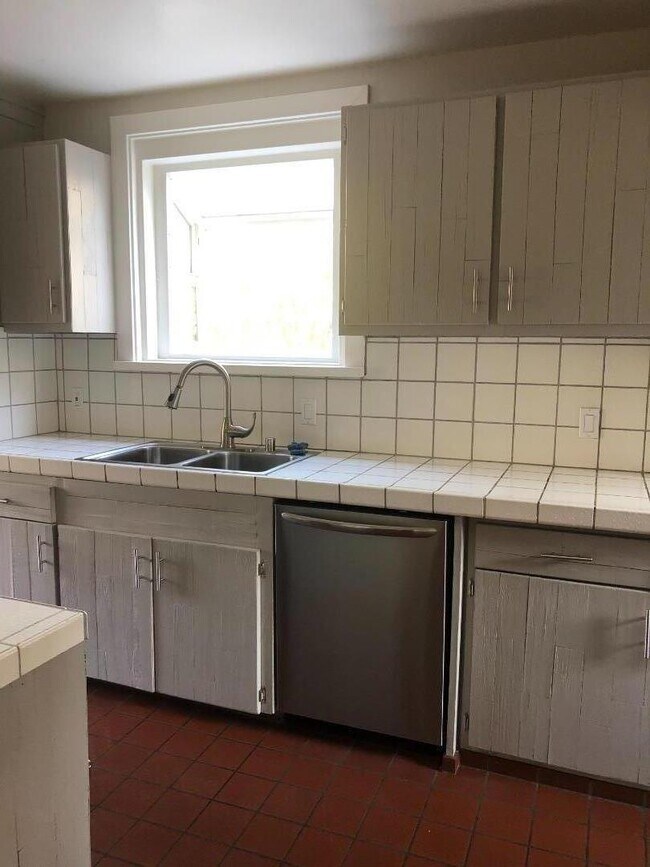 Foto del edificio - 474 Quartz St