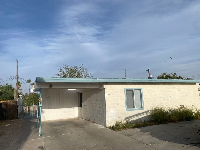 Building Photo - 2305 Pardee Plz