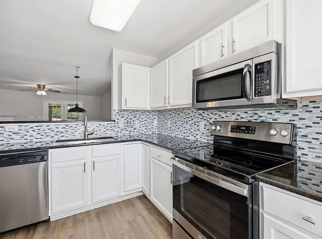 Foto del edificio - 2121 Ventana Ln