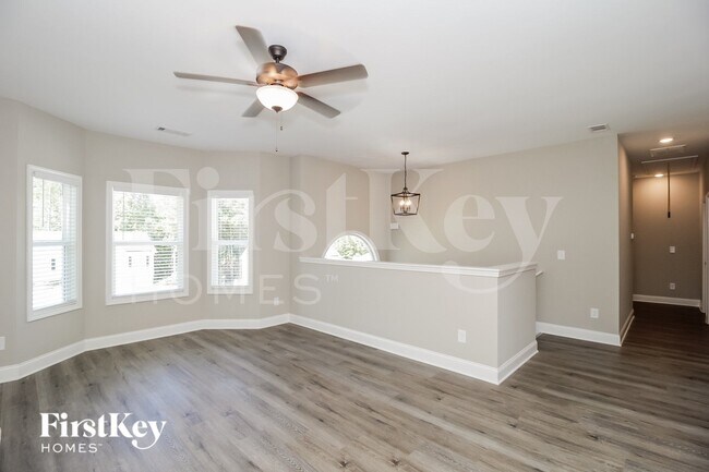 Foto del edificio - 108 Woodside Ct