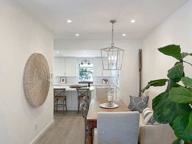 Foto del edificio - Remodeled and Modern, Open Floor-plan, Lux...