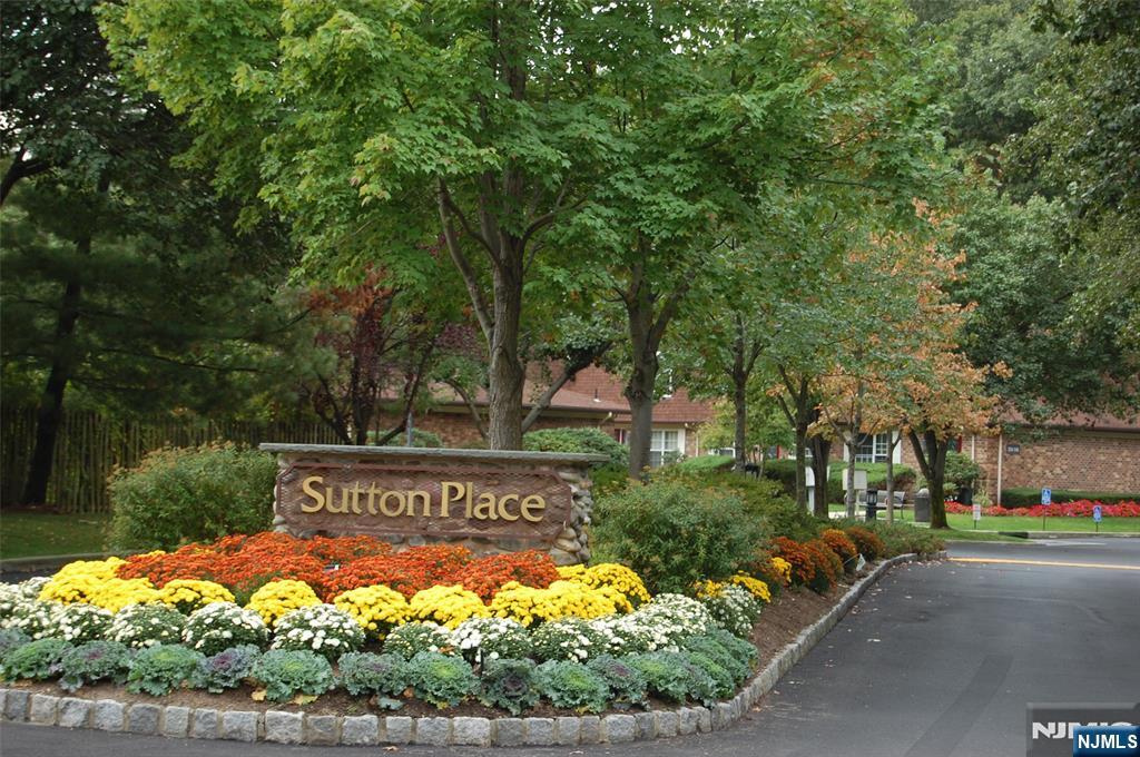 Foto del edificio - 404 Sutton Pl
