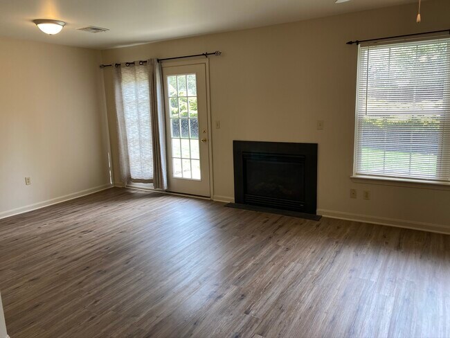 Foto del edificio - 149 Cardinal Ln