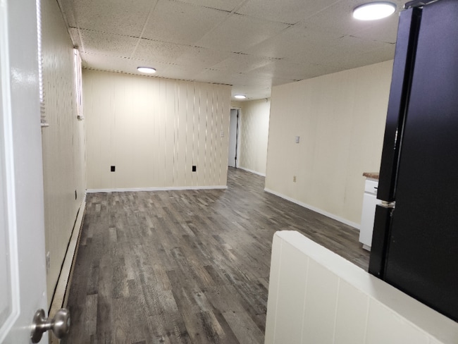 Building Photo - 434 W Madison