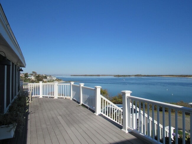 Building Photo - 4 Cliff Rd