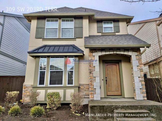 Modern 4-Bedroom Gem | Maintenance-Free Living & Private Side Yard! - Modern 4-Bedroom Gem | Maintenance-Free Living & Private Side Yard! House