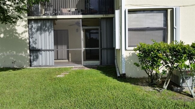Building Photo - 1061 Jefferson Dr
