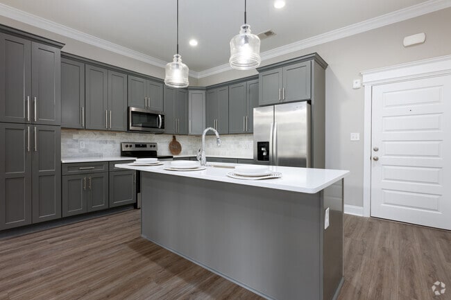 3BR, 2BA, 1,207SF - Kitchen - Palisades at Hunters Creek