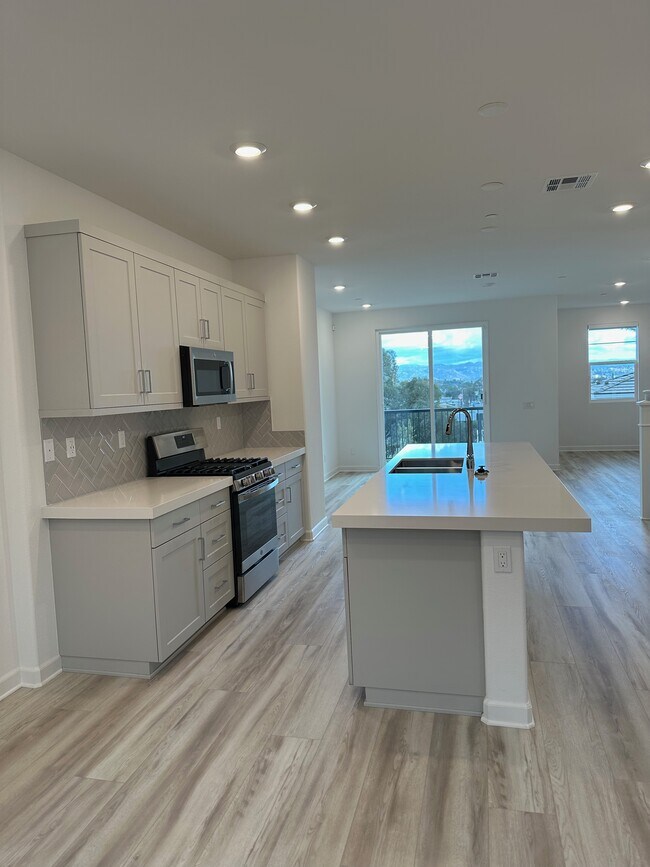 1233 Sunrise Vw, San Marcos, CA 92078 Townhome Rentals in San Marcos