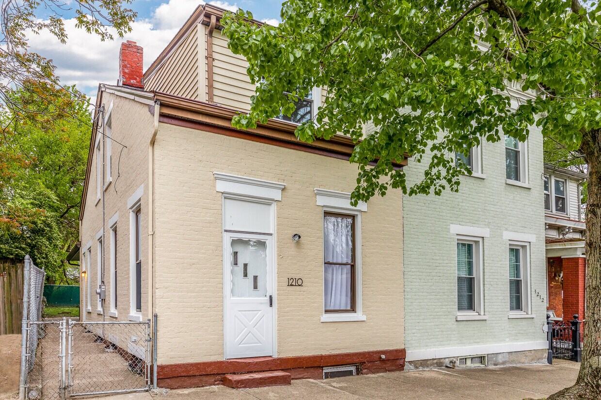 1210 Garrard St, Covington, KY 41011 House Rental in Covington, KY