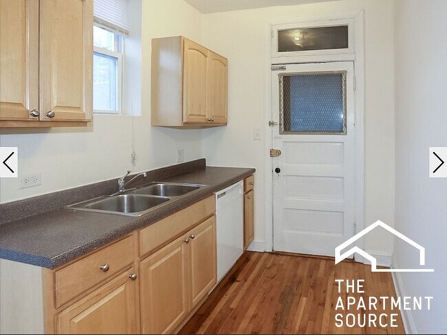 Foto del edificio - 3527 N Broadway