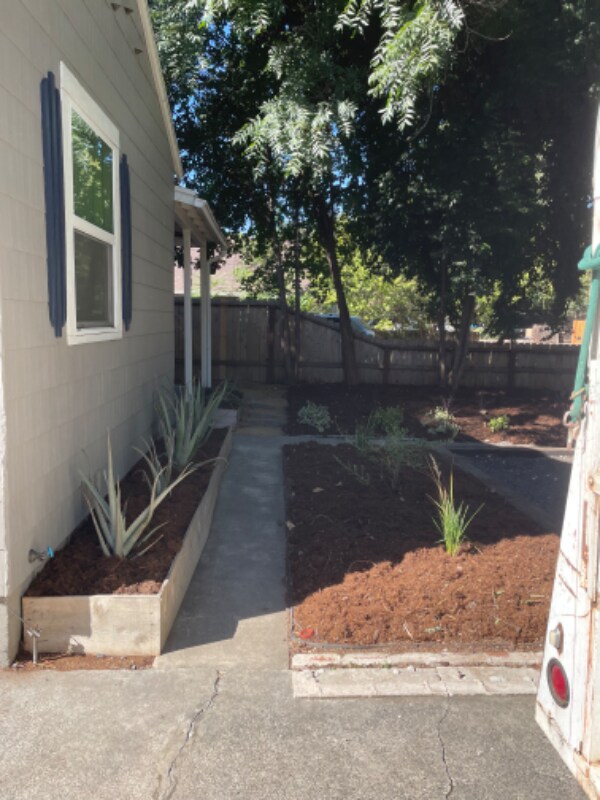 Foto del edificio - 817 Oak Lawn Ave