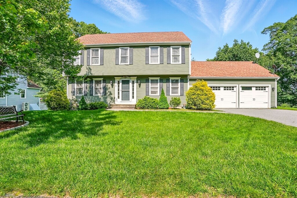 Foto principal - 43 Trowbridge Ln