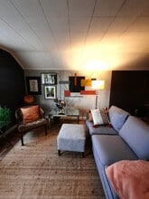 Building Photo - 230 King St W