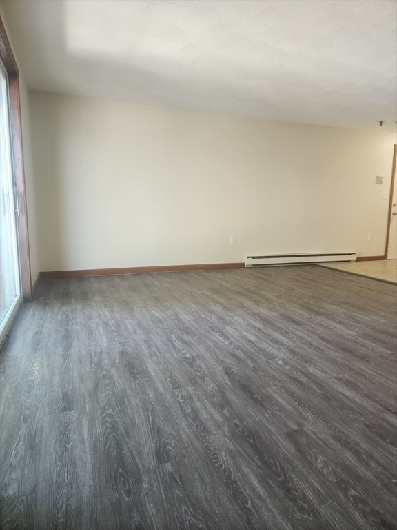 Foto del edificio - 484 Western Ave