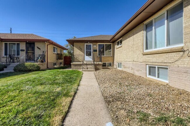 Foto del edificio - 3691 Glencoe St