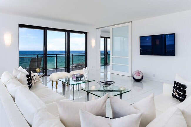 Foto del edificio - 3100 S Ocean Blvd