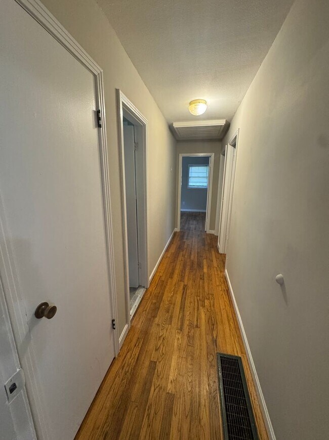 Foto del edificio - 607 13th Ave NE