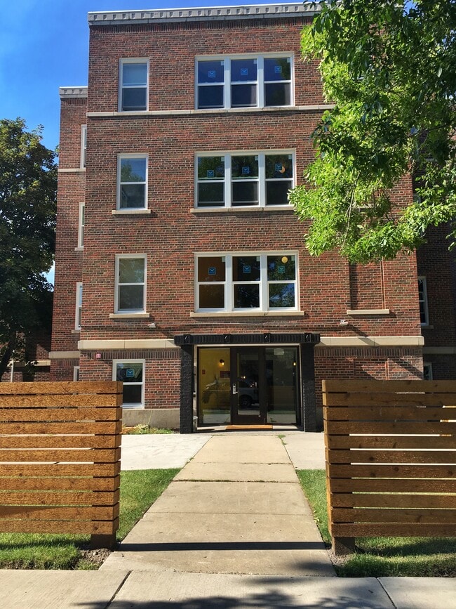 Building Photo - Bridge Commons