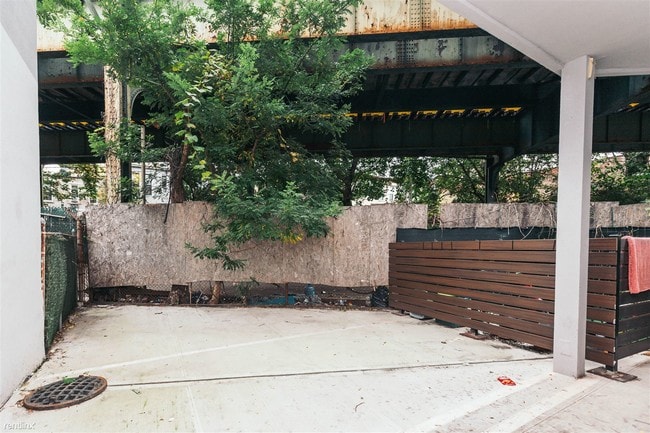 Building Photo - 2 br, 1.5 bath  - 19 Putnam Ave # 29