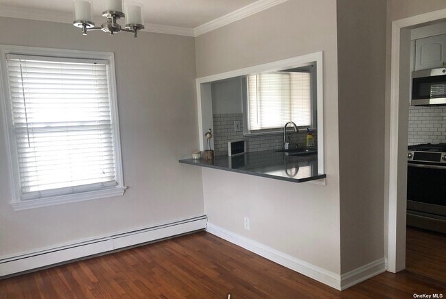 Foto del edificio - 537 E Chester St