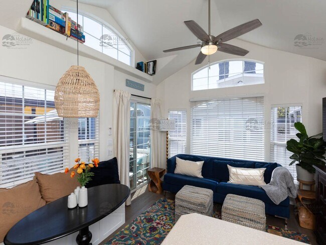 Foto del edificio - Steps to the sand in Encinitas, your two b...