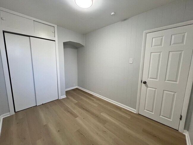 Foto del edificio - Gorgeous 3b/1b House in South Philly! Section 8 Only