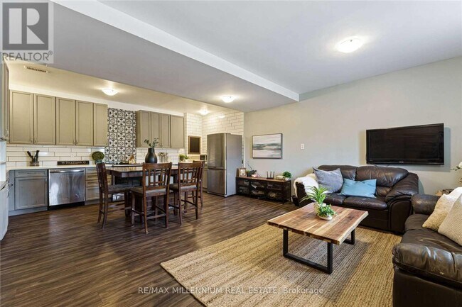 Building Photo - 225 Grand River Ave