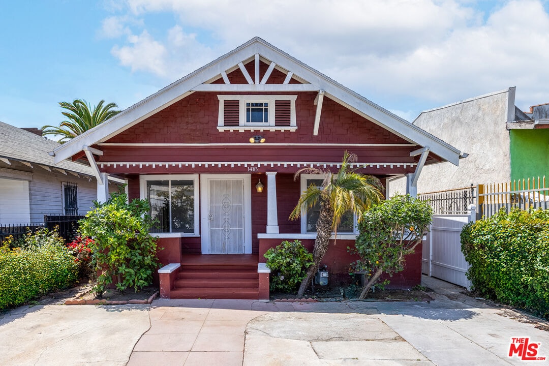 Foto principal - 1418 W Jefferson Blvd