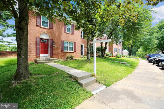 Building Photo - 9307 Bentridge Ave