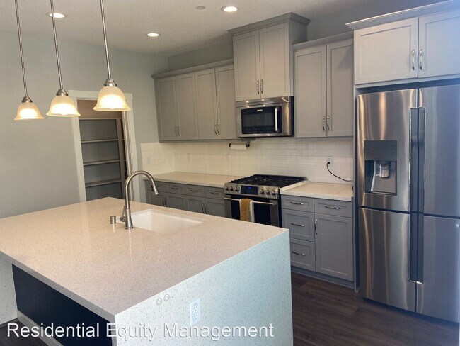 Building Photo - 3 br, 2.5 bath House - 4853 Holden Drive -...