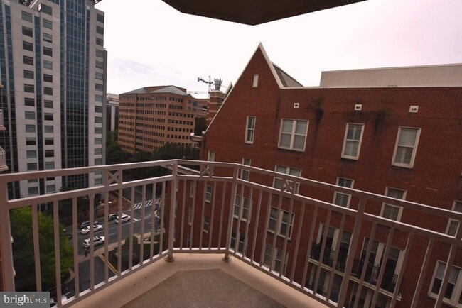 Building Photo - 7500 Woodmont Ave