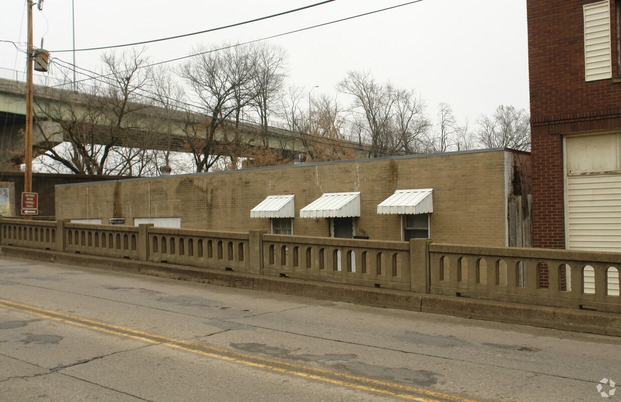 Building Photo - 106 Bridge St