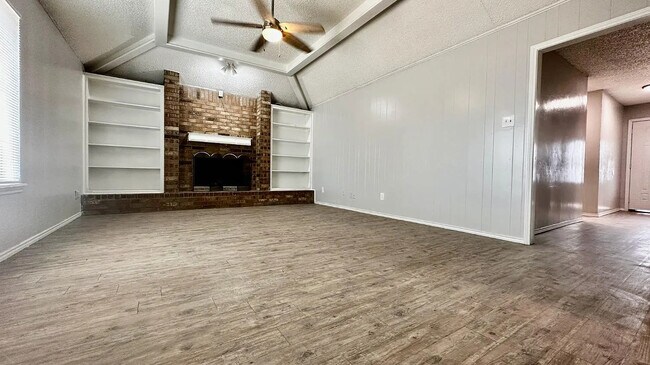 Foto del edificio - 611 Ironton Ave