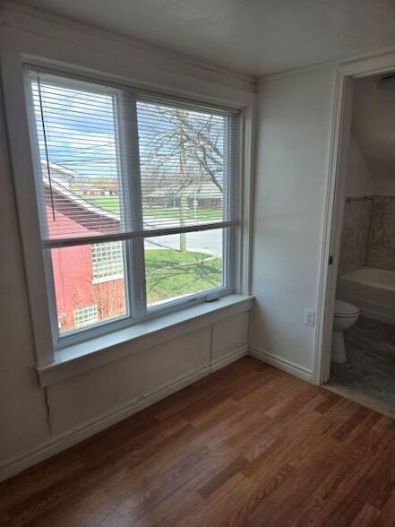 Foto del edificio - 15210 S State St