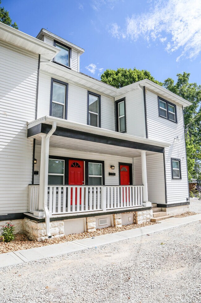 Building Photo - 512 S Main Ave