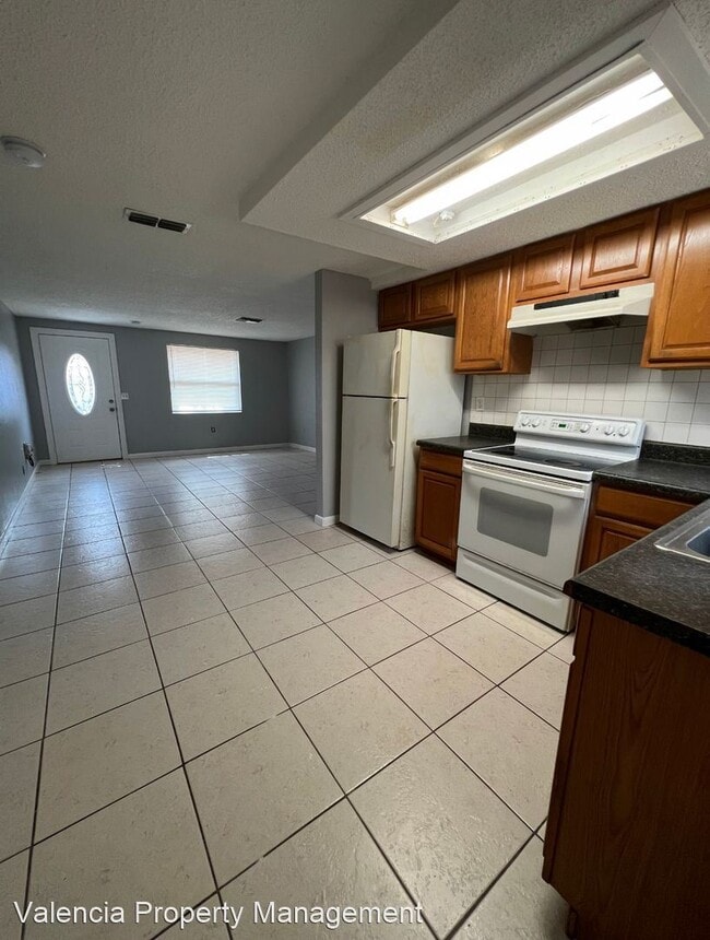 Building Photo - 2 br, 1 bath House - 5716 Golden Nugget Drive