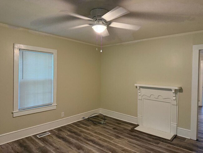Foto del edificio - One bedroom, 1 bath duplex in Gibsonville
