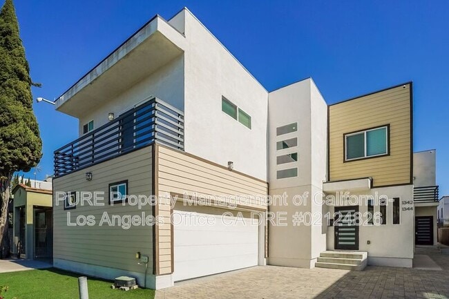Photo - 1340 N Kenmore Ave House