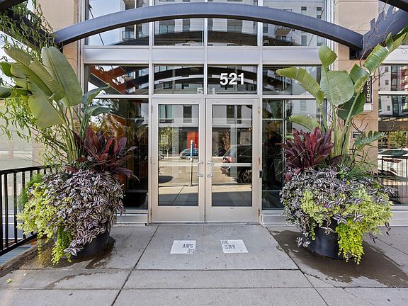 Building Photo - 521 S 7th St