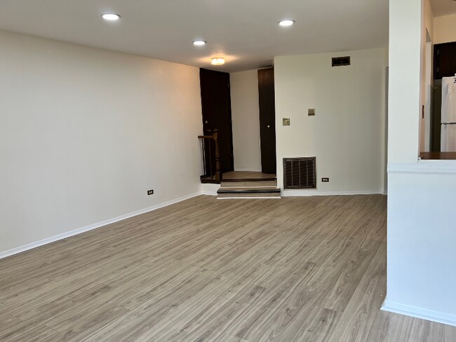Building Photo - 1733 Harrow Ct
